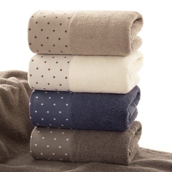 Cotton Towel with Circles Pattern - Image 2