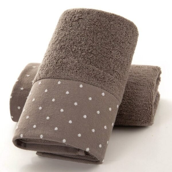 Cotton Towel with Circles Pattern - Image 7