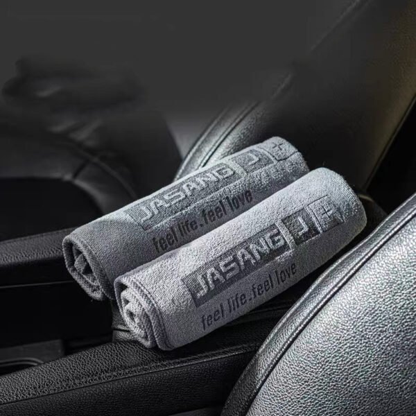 Microfiber Double Sided Short Pile Car Wash Towel - Image 4